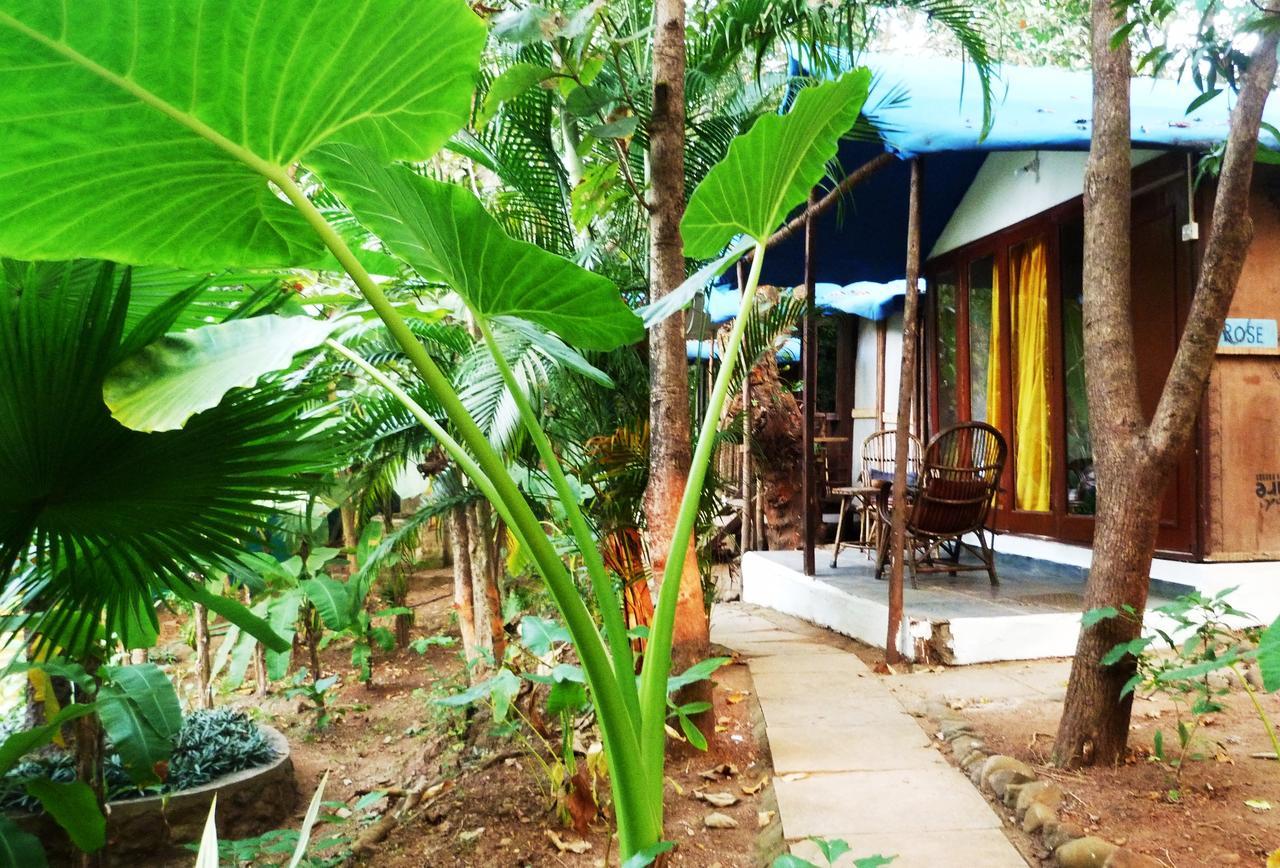 Secret Garden Resort Patnem Beach エクステリア 写真